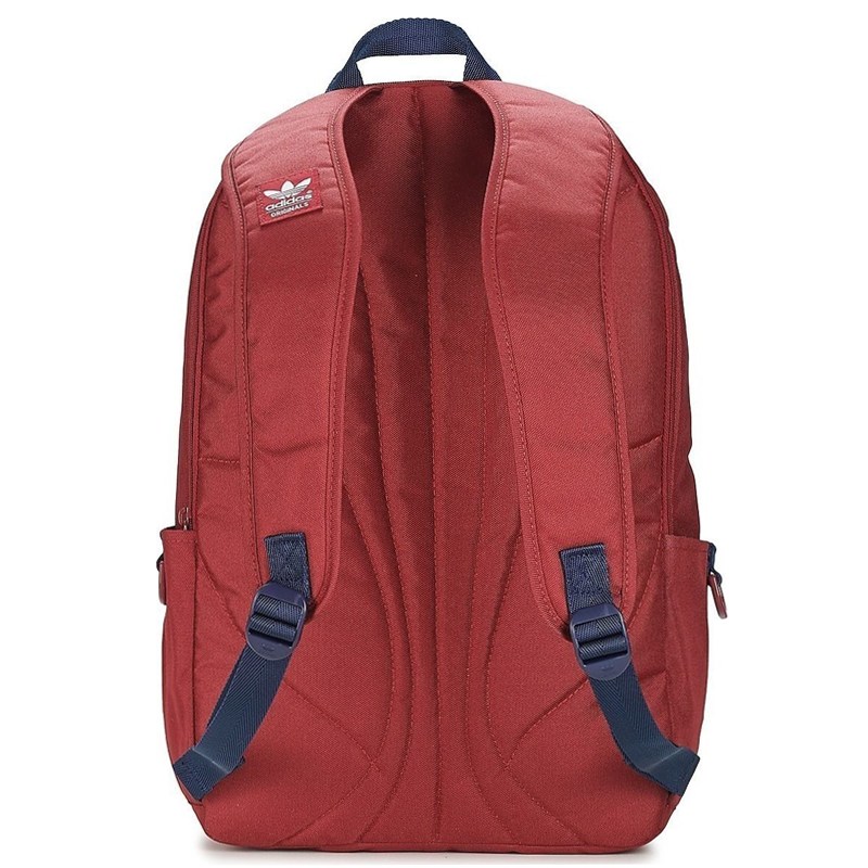 đệm lưng và quai đeo của adidas essentials originals backpack cực dày